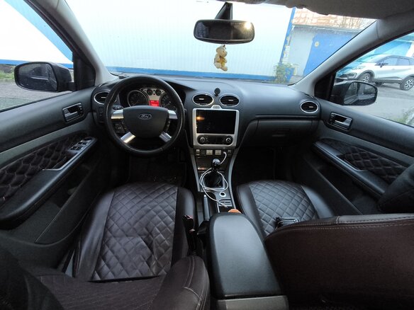 2008 Ford Focus II Рестайлинг, чёрный, 500000 рублей - вид 9