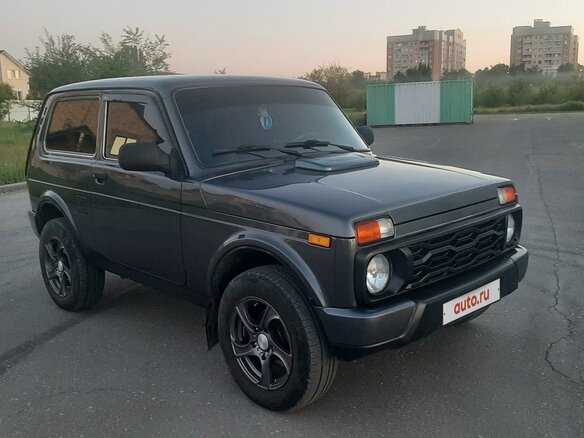 2016 Lada (ВАЗ) 2121 (4x4) Urban I Рестайлинг, серый, 699999 рублей - вид 1