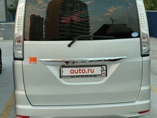 2013 Nissan Serena IV (C26), серый, 1400000 рублей, вид 3