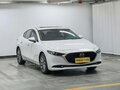 2025 Mazda 3 Axela IV (BP), белый, 1860000 рублей - вид 2