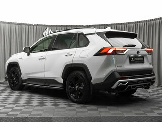 2020 Toyota RAV4 V (XA50), белый, 3630000 рублей, вид 4