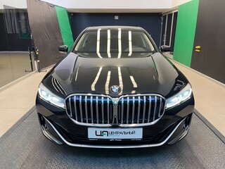2020 BMW 7 серии Long 730Ld xDrive VI (G11/G12) Рестайлинг, чёрный, 7000000 рублей, вид 3