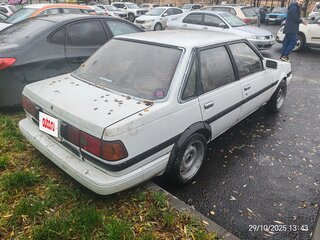 1987 Toyota Corona VIII (Е150, T160) Рестайлинг, белый, 100000 рублей, вид 3