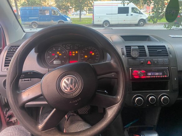 2006 Volkswagen Polo IV Рестайлинг, красный, 430000 рублей - вид 5