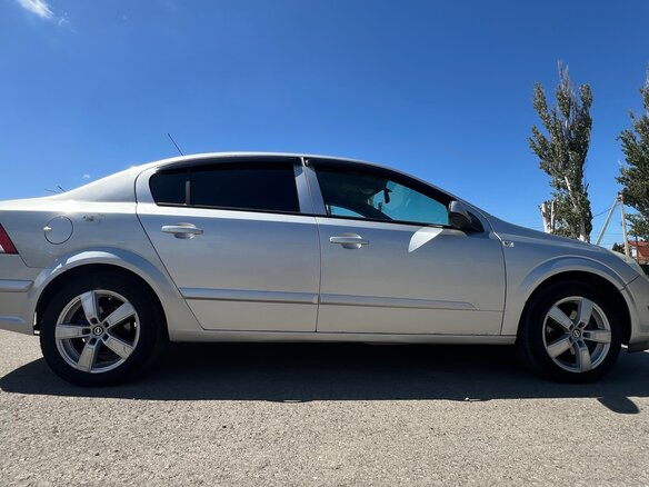 2008 Opel Astra H Рестайлинг, серебристый, 620000 рублей - вид 5