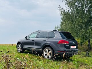 2012 Volkswagen Touareg II, чёрный, 2500000 рублей, вид 1