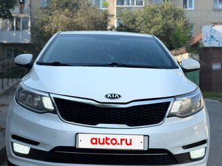 2016 Kia Rio III Рестайлинг, белый, 950000 рублей, вид 3