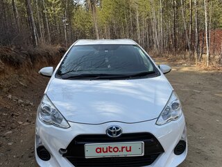 2016 Toyota Aqua I Рестайлинг, белый, 1180000 рублей, вид 1