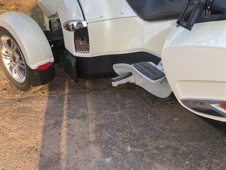 2011 BRP Can-Am Spyder, белый, 1700000 рублей, вид 2