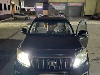 2012 Toyota Land Cruiser Prado 150 Series, чёрный, 2330000 рублей, вид 3