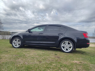 2014 Skoda Octavia III (A7), чёрный, 1790000 рублей, вид 2