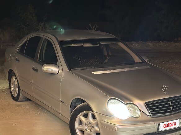 2003 Mercedes-Benz C-Класс 180 II (W203), белый, 650000 рублей - вид 1