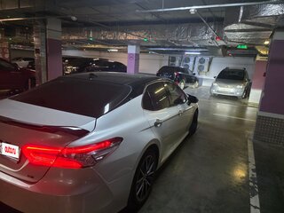 2021 Toyota Camry VIII (XV70), белый, 3050000 рублей, вид 4