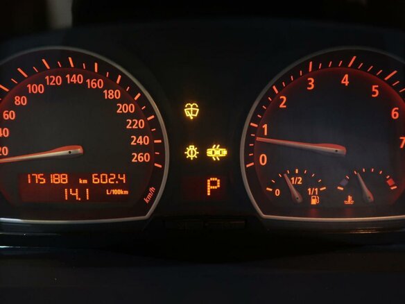 2007 BMW X3 30i I (E83) Рестайлинг, чёрный, 1150000 рублей - вид 9