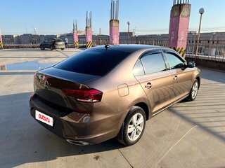 2021 Volkswagen Polo VI, коричневый, 1930000 рублей, вид 2