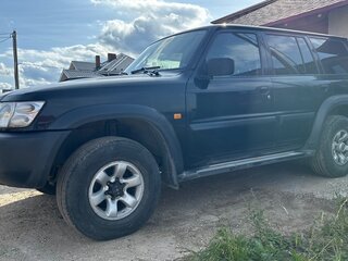 2004 Nissan Patrol V (Y61), чёрный, 1300000 рублей, вид 4