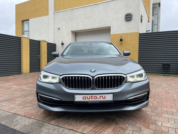 2019 BMW 5 серии 525d VII (G30/G31/G38), серый, 3100000 рублей - вид 2