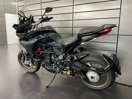 2024 MV Agusta Turismo Veloce 800, чёрный, 2420000 рублей, вид 5