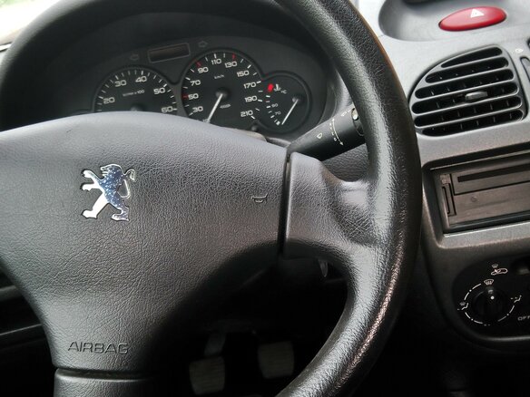 2007 Peugeot 206, чёрный - вид 7