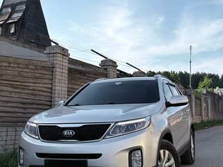 2013 Kia Sorento II Рестайлинг, серебристый, 1550000 рублей, вид 1