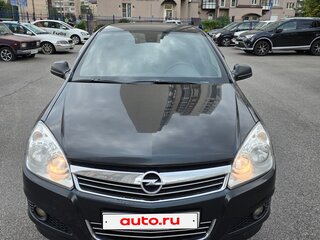 2013 Opel Astra H Рестайлинг, чёрный, 630000 рублей, вид 1
