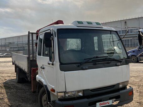 1997 Nissan Diesel Condor, белый, 3600000 рублей, вид 1