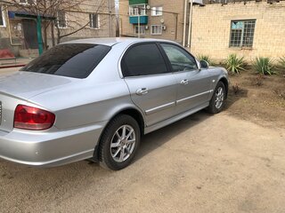 2006 Hyundai Sonata ТагАЗ IV (EF) Рестайлинг, серебристый, 400000 рублей, вид 4