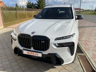 2023 BMW X7 M60i I (G07) Рестайлинг, белый, 18900000 рублей, вид 3