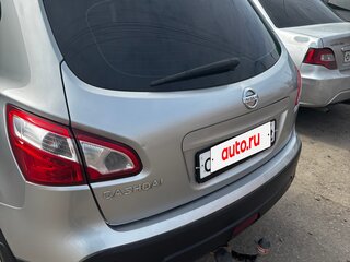 2010 Nissan Qashqai I Рестайлинг, серебристый, 850000 рублей, вид 3