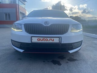 2013 Skoda Octavia III (A7), белый, 1600000 рублей, вид 4