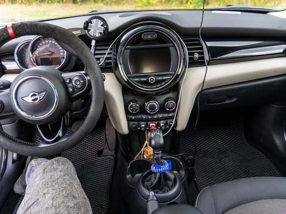 2017 Mini Hatch Cooper III (F55/F56), зелёный, 1340000 рублей - вид 6