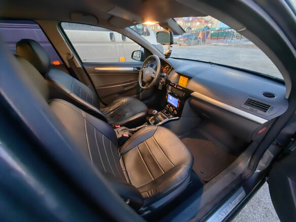 2010 Opel Astra H Рестайлинг, серый, 590000 рублей - вид 9