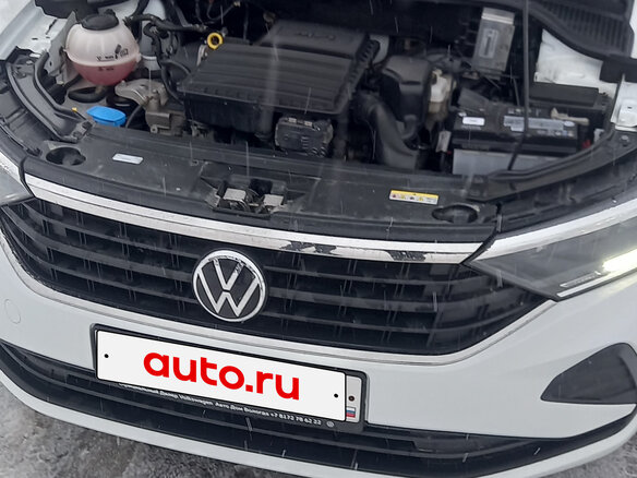 2021 Volkswagen Polo VI, белый, 1550000 рублей