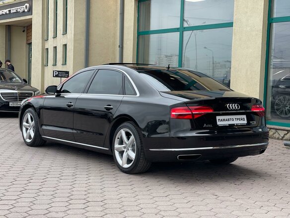 2013 Audi A8 Long III (D4) Рестайлинг, чёрный - вид 1