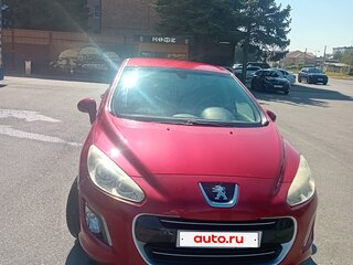 2011 Peugeot 308 I Рестайлинг, красный, 650000 рублей, вид 2