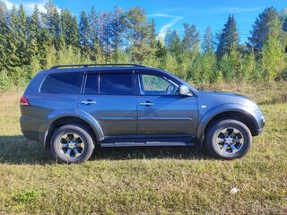 2013 Mitsubishi Pajero Sport II Рестайлинг, серый, 1690000 рублей, вид 2