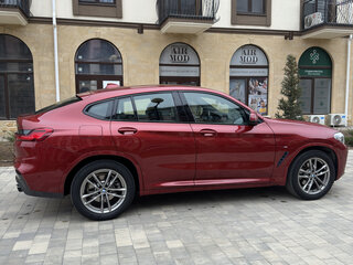 2020 BMW X4 20d II (G02), красный, 5500000 рублей, вид 5