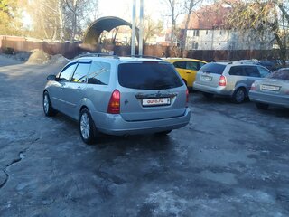 2004 Ford Focus I Рестайлинг, серебристый, 370000 рублей, вид 5