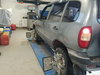 2007 Chevrolet Niva I, серый, 360000 рублей, вид 4