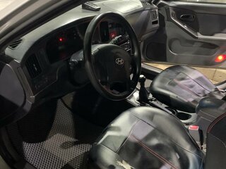 2006 Hyundai Elantra III (XD2) Рестайлинг, серебристый, 450000 рублей, вид 5