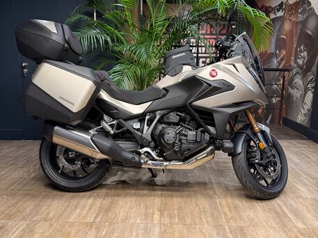 2025 Honda NT1100, бежевый, 2550000 рублей, вид 1