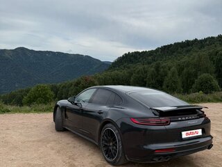 2020 Porsche Panamera 4 II, серый, 9500000 рублей, вид 3