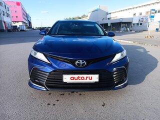 2021 Toyota Camry VIII (XV70) Рестайлинг, синий, 3799000 рублей, вид 2