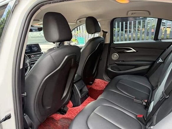 2022 BMW 1 серии 120i III (F52) Рестайлинг, белый - вид 11