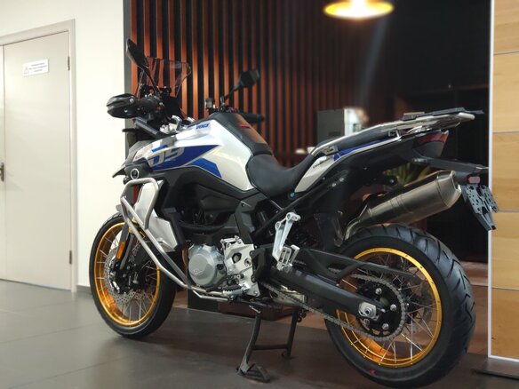 2026 Voge 900DSX, серебристый, 1033000 рублей - вид 7