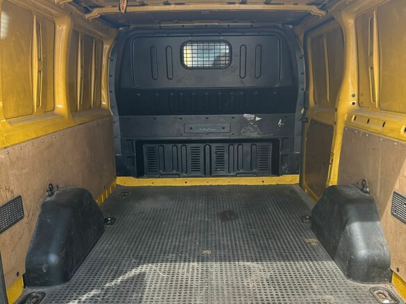2013 Ford Transit, жёлтый, 1550000 рублей - вид 5