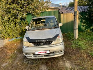 2000 Nissan Serena II (C24), серебристый, 300000 рублей, вид 2
