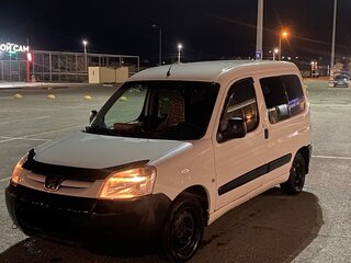 2010 Peugeot Partner I Рестайлинг, белый, 500000 рублей, вид 1