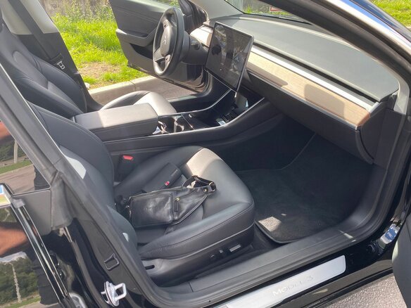 2018 Tesla Model 3 Mid Range I, чёрный - вид 6