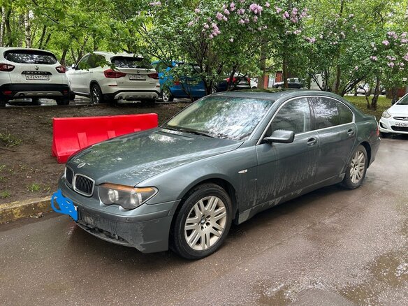 2002 BMW 7 серии 745i IV (E65/E66), серый, 750000 рублей - вид 5
